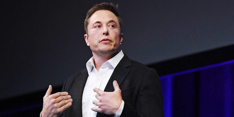 171130-elon-musk-ew-1149a_9b2792900d2535604a766c9faab641f8.focal-760x380
