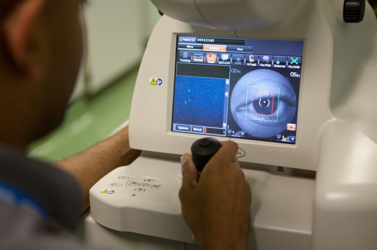 Alphabet’s DeepMind can Detect Eye Diseases as well as Doctors