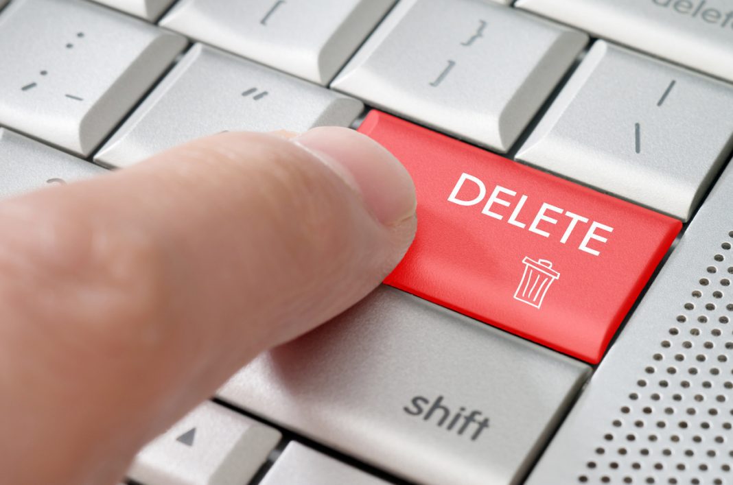 Infomance-delete-01