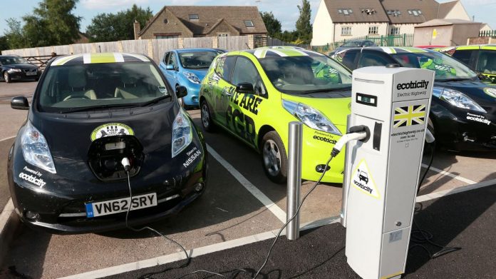Infomance-Electric cars to get noisier in EU-01