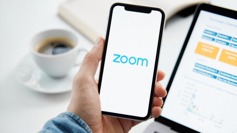 Know All About The Pros And Cons Of Zoom