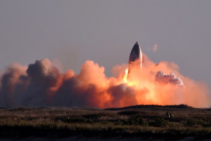 spacex SpaceX Starship prototype SN8 explodes while landing after a test flight