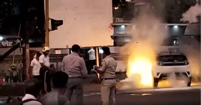 Tata Nexon EV Catches Fire In Vasai-infomance