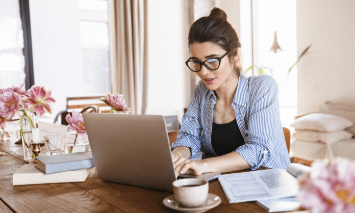 10 Ways You Can Make Money by Watching Videos in 2023-infomance